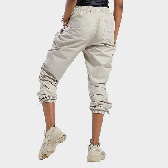 NWOT Reebok Cardi B Beige & Black Jogger Jacket & Pants Set - Picture 14 of 16